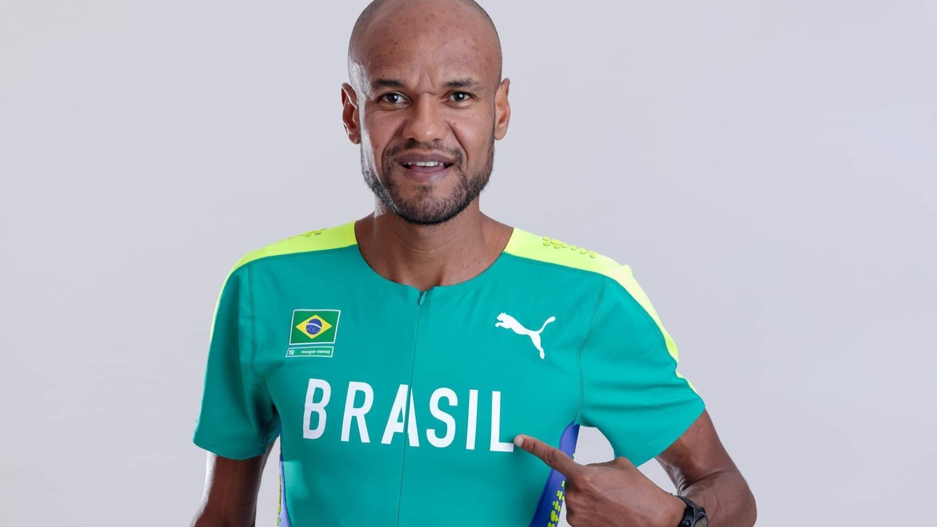 Paulo Paula corre a Maratona de Sevilha e é o primeiro na categoria 45 anos