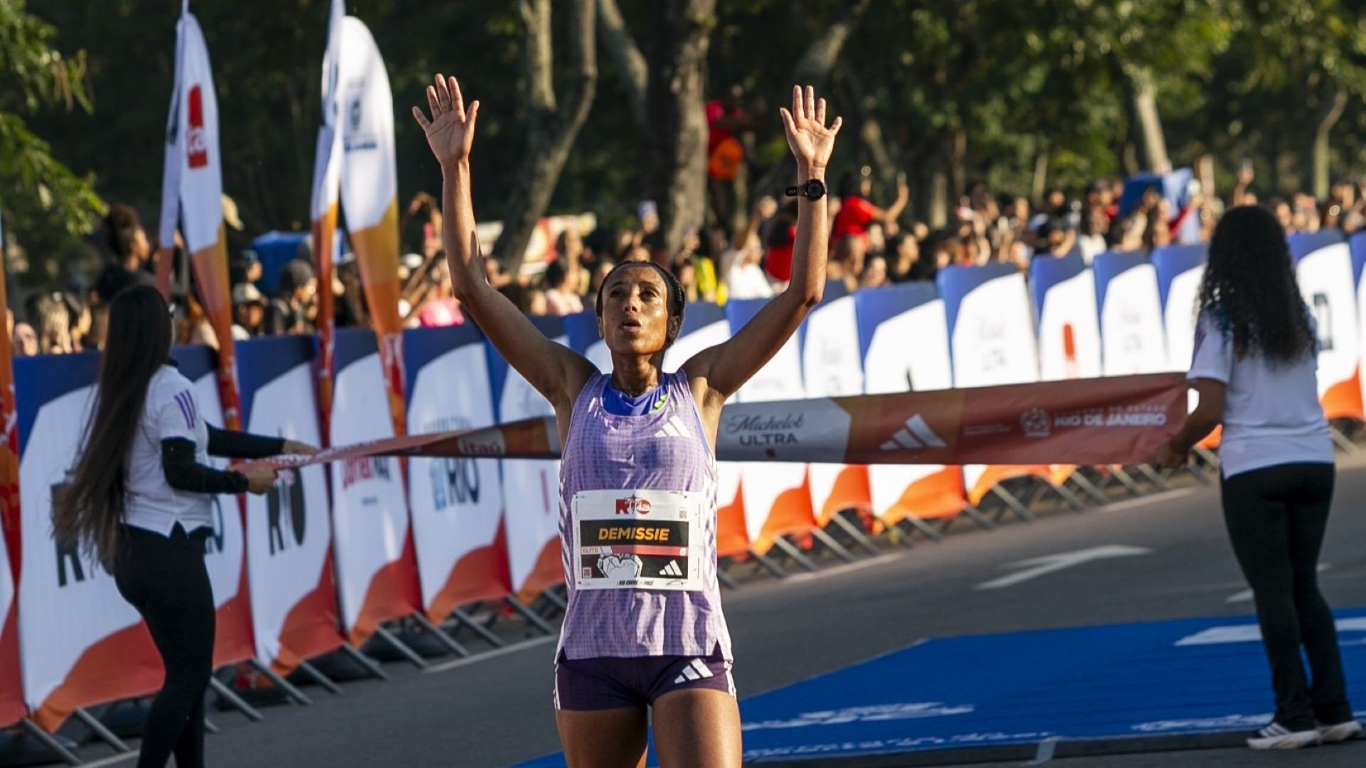 Corredores etíopes dominam Maratona do Rio 2026