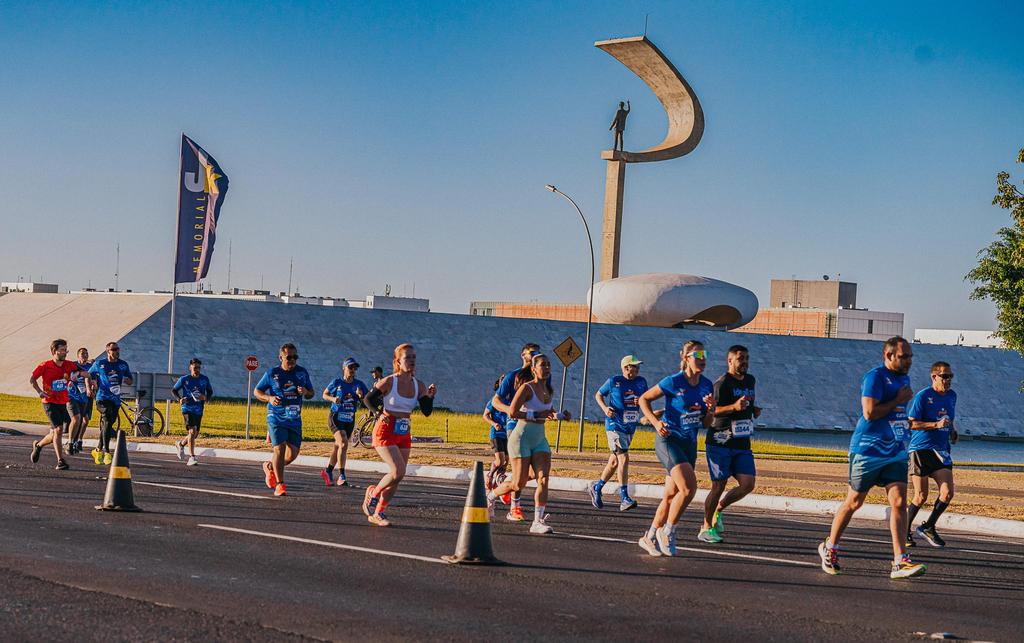 460714_1186518_440401_1115525_amadores_com_jk_ao_fundo__2__web_.jpeg