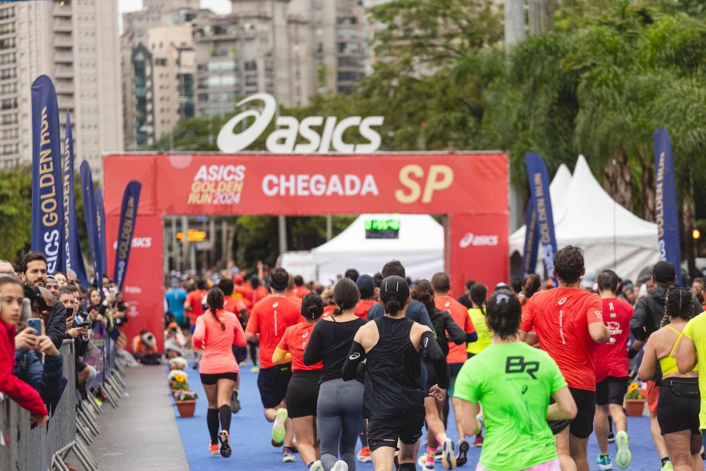 Ederson Vilella e Núbia de Oliveira Silva vencem a Asics Golden Run SP