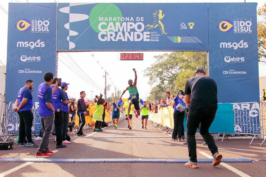Chegada vencedor 42 km crEdito Gleison Nascimento
