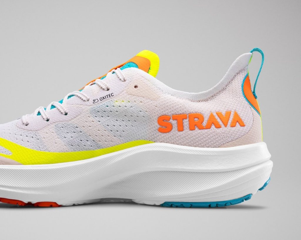 CORRE 4 STRAVA R 59999 2