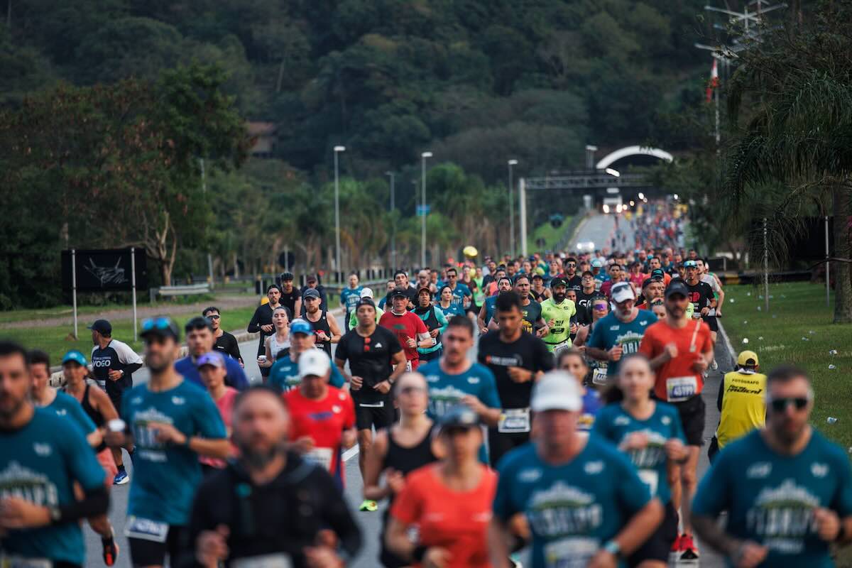 Maratona Internacional de Floripa Fibra 2026 projeta recorde e vai se consolidar como maior evento esportivo de SC