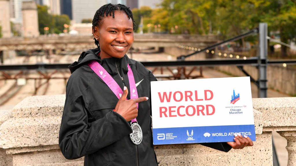 Ruth Chepngetich WR photo credit Bank of America Chicago Marathon Kevin Morris
