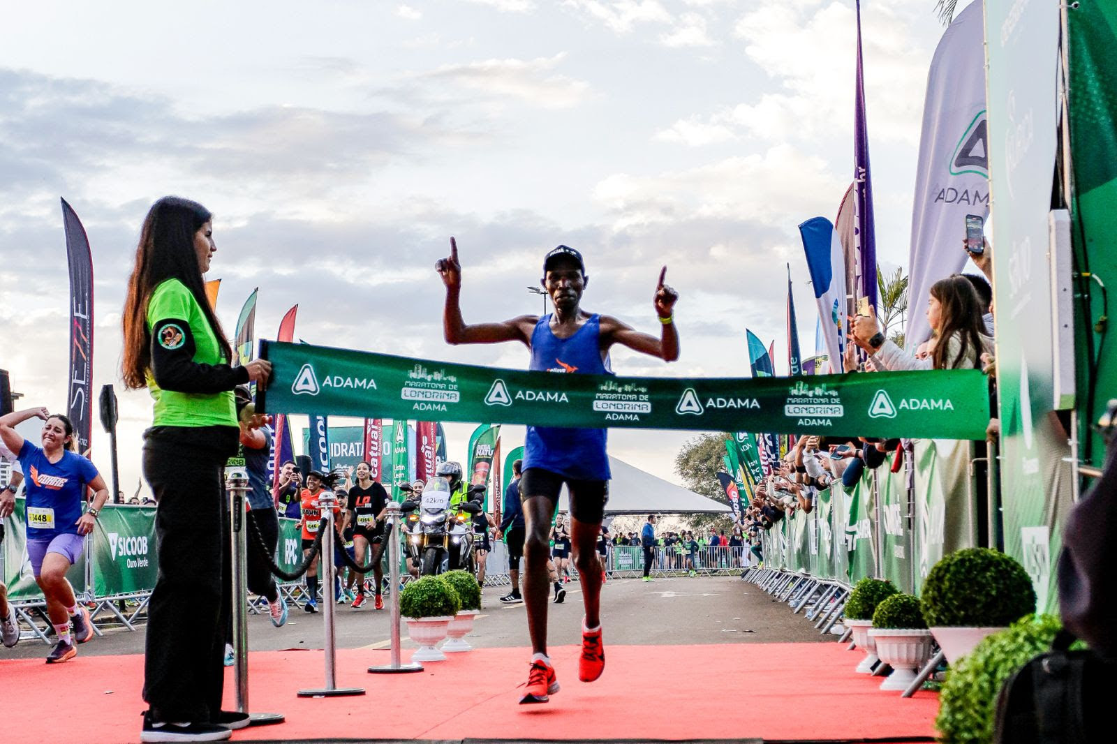 Maratona de Londrina Adama 2026 reúne 5,5 mil atletas neste domingo